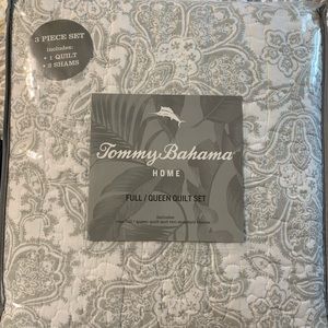 Tommy Bahama Queen Size Quilt Set